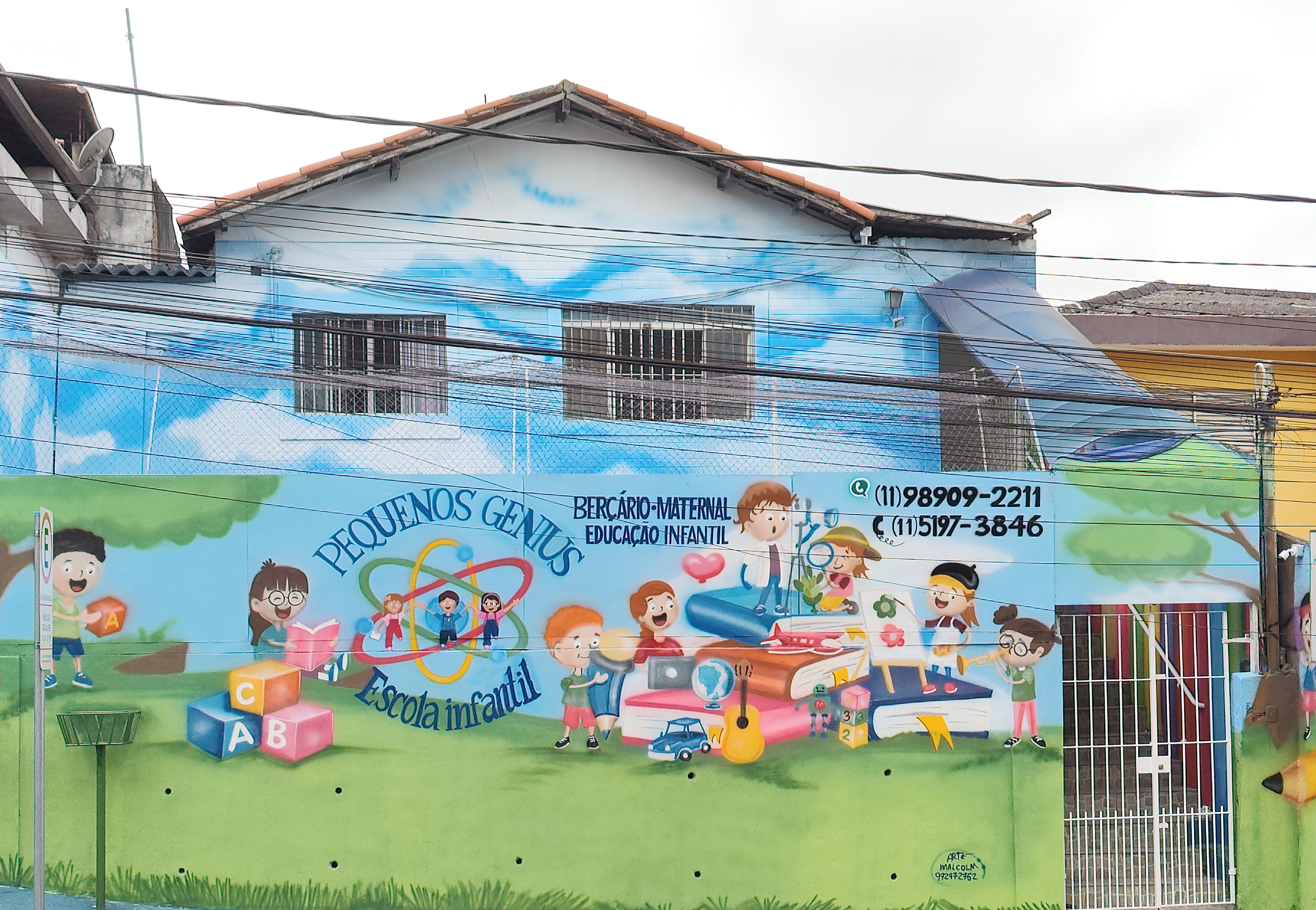 Fachada da escola